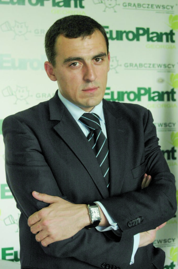 About Baner4 680x1024